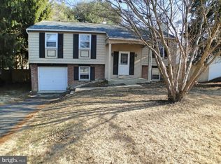 697 Cherry Tree Rd, Upper Chichester, PA 19014