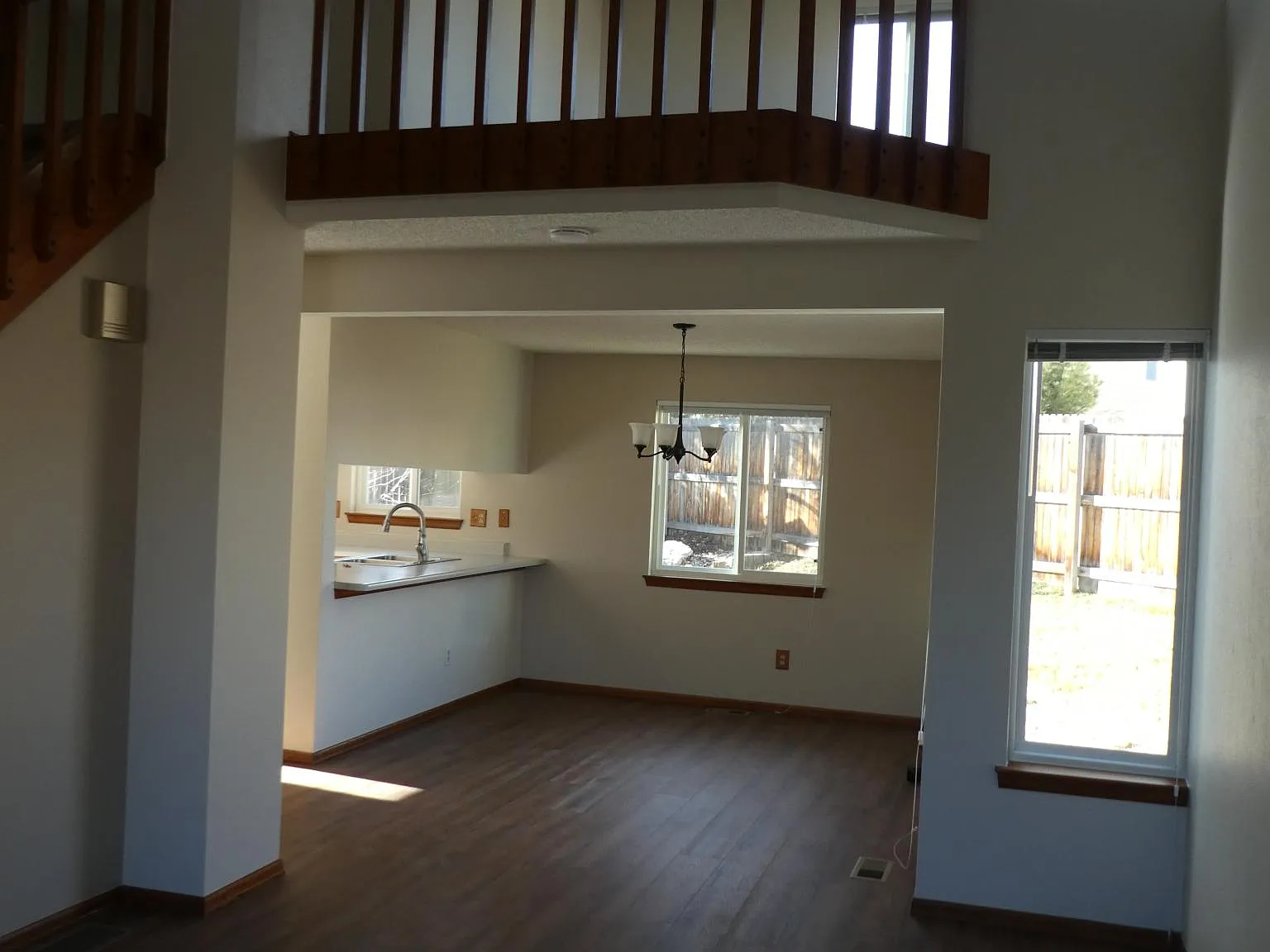 2 bed, 1113 sqft, $2,400 — Photo 2