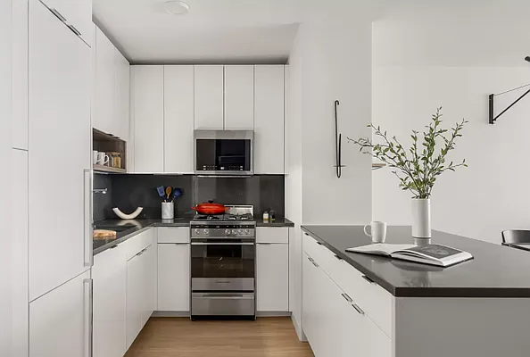 Rented by Greystar | media 26