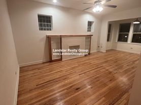 3848 W Ainslie St, Chicago, IL