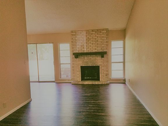 2nd image of 8338 Ballantrae