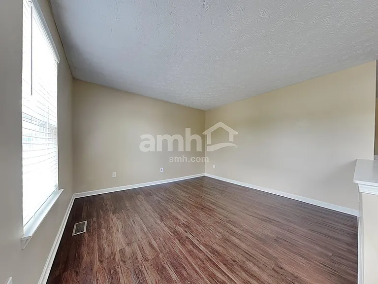 45 Haverstraw Pl — Photo 10