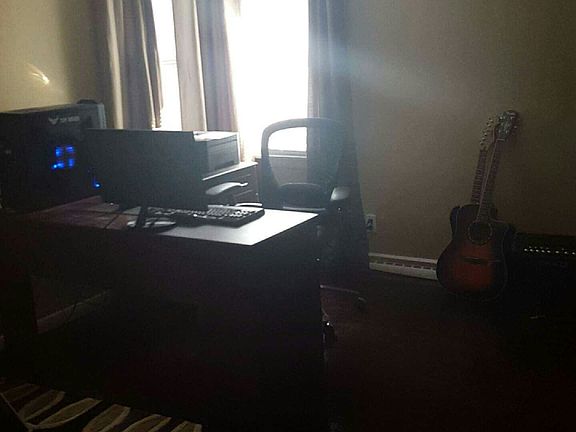 2nd image of 51 Gillian Ln