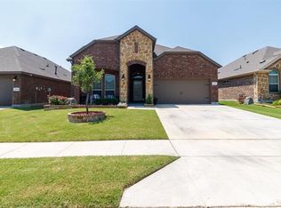 11000 Blaze St, Aubrey, TX 76227