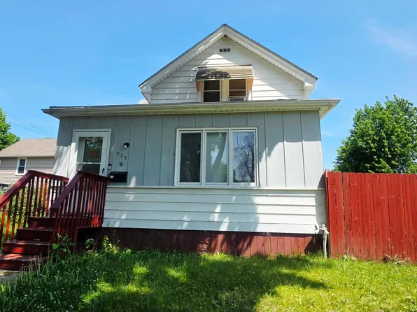 945 Geranium Ave E, Saint Paul, MN 55106