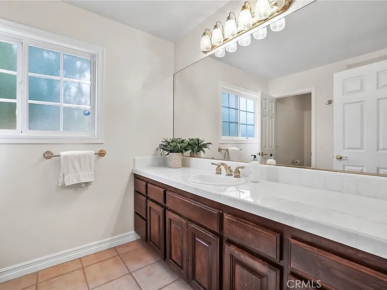 2821 Copa De Oro Dr — Photo 23