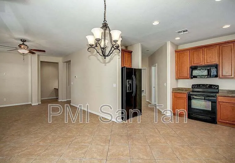 21319 E Alyssa Rd — Photo 3