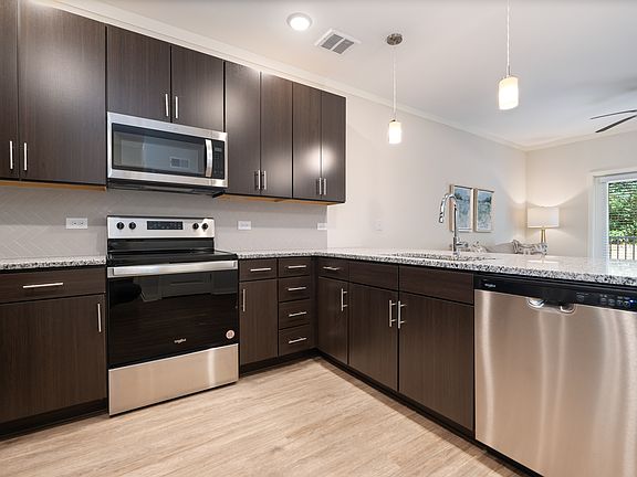 5th image of 101 Cool Springs Dr #2B-2Ba-933Sqft