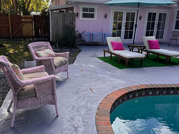 3rd image of 1256 Palmetto Rd