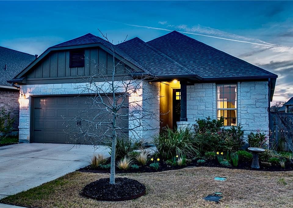 1st image of 5120 Pearl Crescent Ln