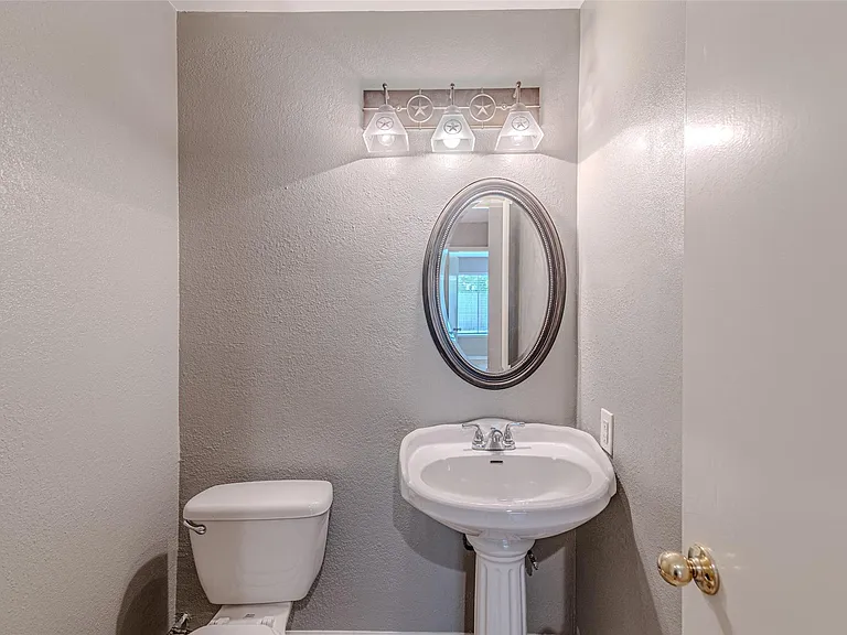 18506 Creekfield Ct — Photo 25