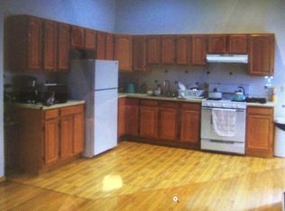 305 Summer Ave, Newark, NJ 07104