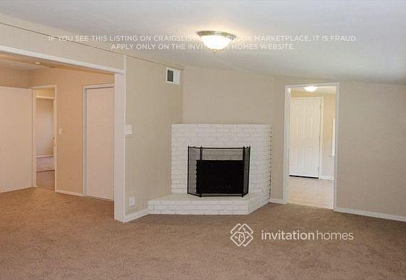3rd image of 4975 N E St