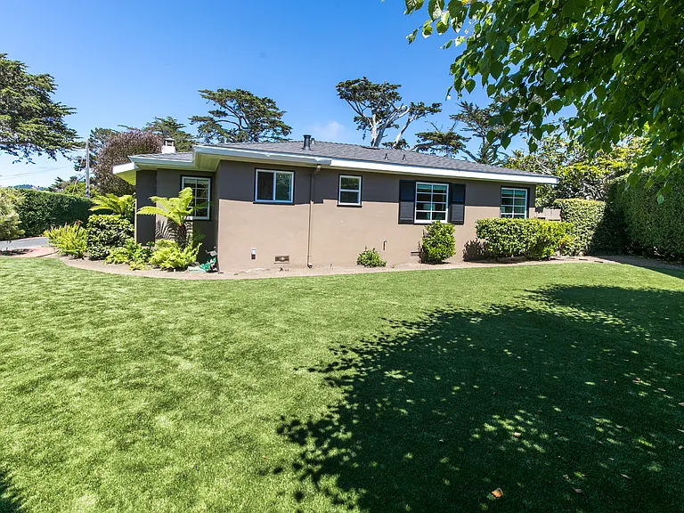 26224 Hilltop Pl — Photo 49