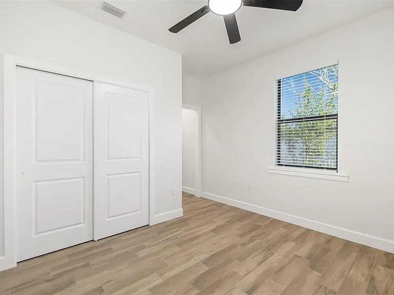 118 Ruby Ave N — Photo 26