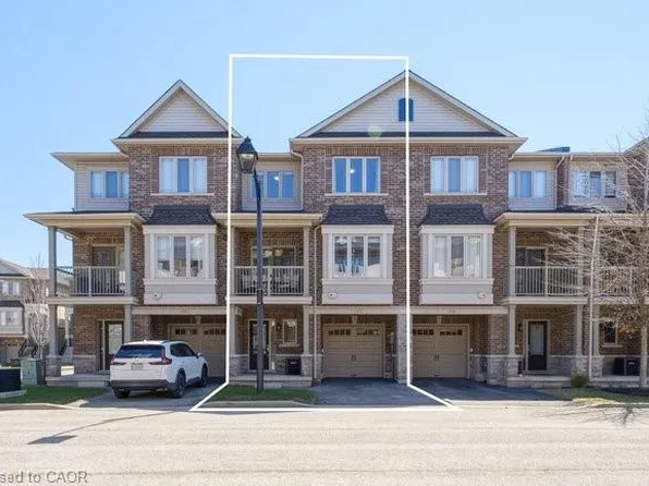 4128 Palermo Cmn, Burlington, ON L7L 0G7