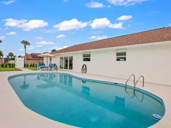 4 Buckingham Dr, Ormond Beach, FL 32176