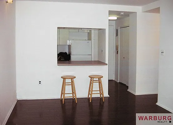 Rented by Warburg | media 2