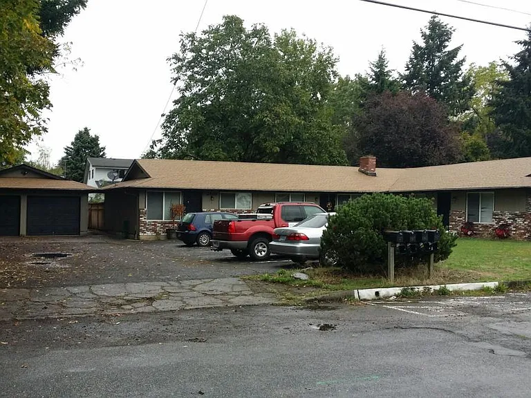 2535 SE Maple St #4 — Photo 3