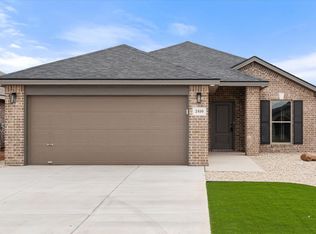 2410 Aberdeen Ave, Wolfforth, TX 79382