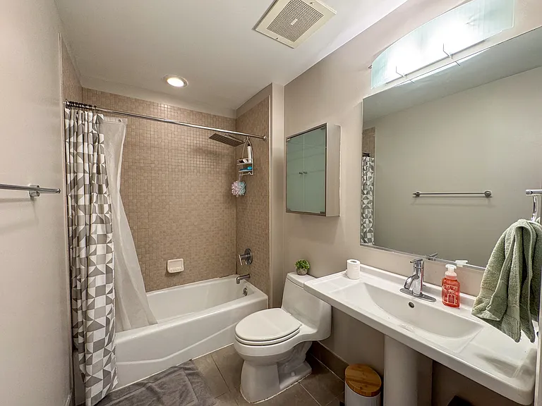 2125 14th St NW #513 — Photo 5