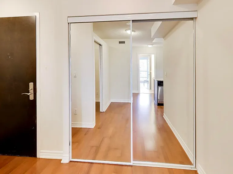 761 Bay St #2709 — Photo 8