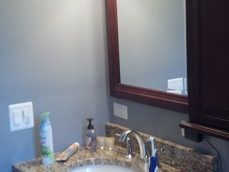2nd image of 1401 N Park Dr