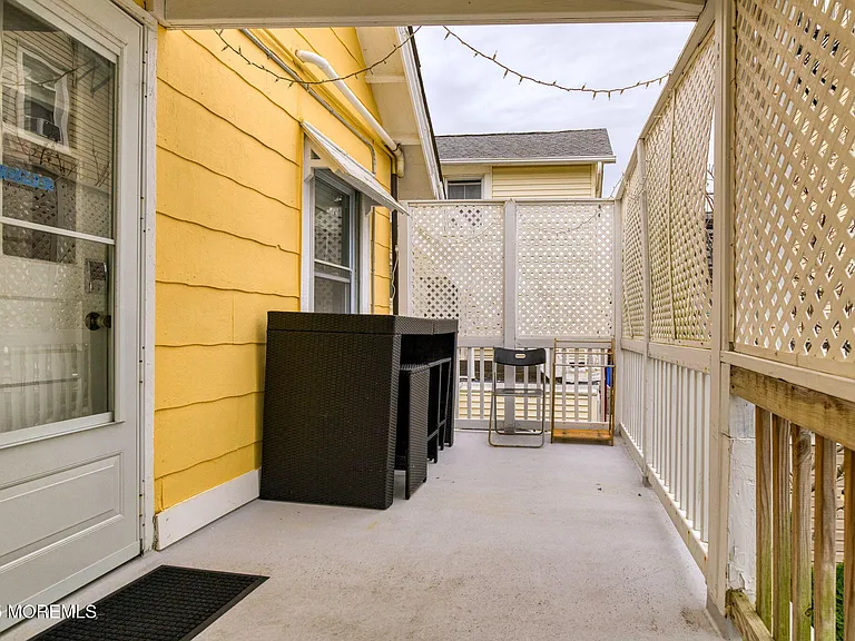 19 Webb Ave #2 — Photo 3