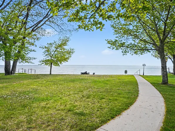 1220 N Huron Rd, Tawas City, MI 48763