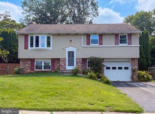 745 Pomander Ave, Reading, PA 19606