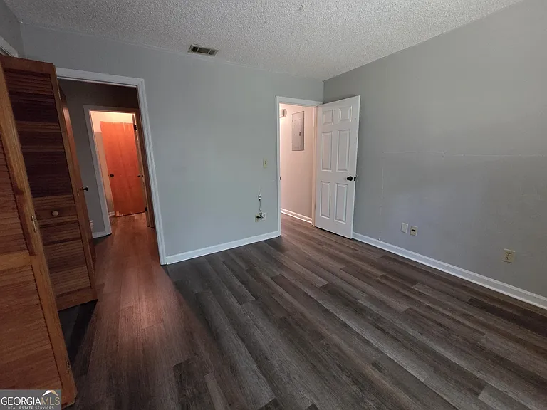 425 Admirals Walk Dr — Photo 25