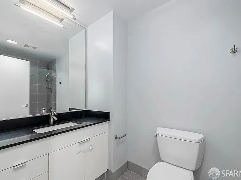 501 Beale St #8B — Photo 13