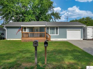 714 N Thomas Ave, Oakland, NE 68045