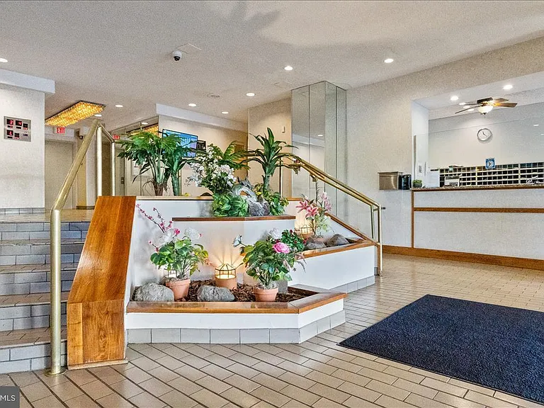 5340 Holmes Run Pkwy #806 — Photo 10