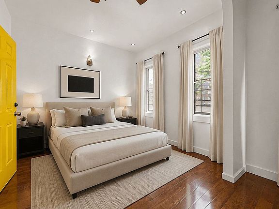 4th image of 1891 Pacific St #2