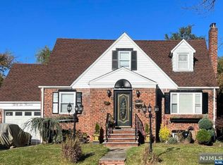 36-13 Southern Dr, Fair Lawn, NJ 07410