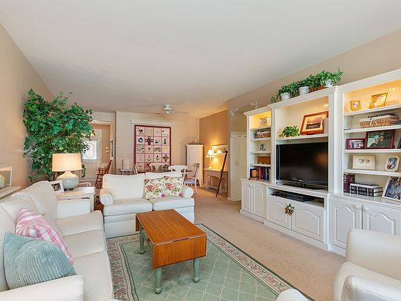 4th image of 11890 Covey Ln