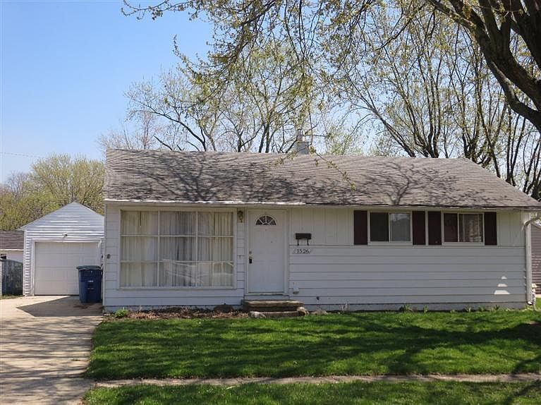 1st image of 1526 Lytton Pl