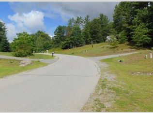 51 Castlewood Dr, Saratoga Springs, NY 12866