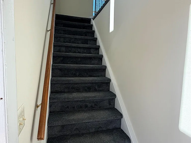 44 Athens Ct — Photo 2