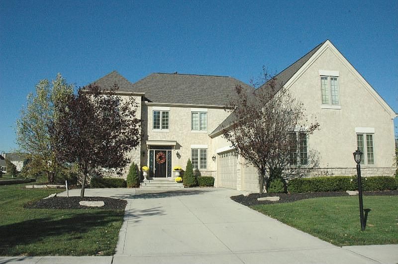 1st image of 4239 Village Club Dr