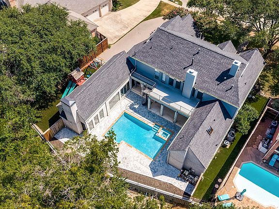 2nd image of 2532 Pelican Bay Dr