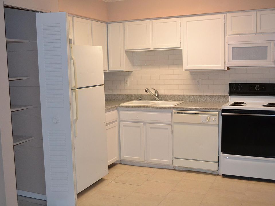 3 Bedroom Kitchen