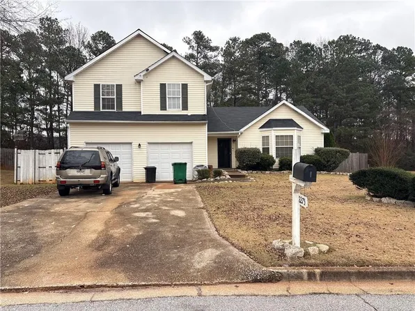 2275 Briar Knoll Rd, Lithonia, GA 30058