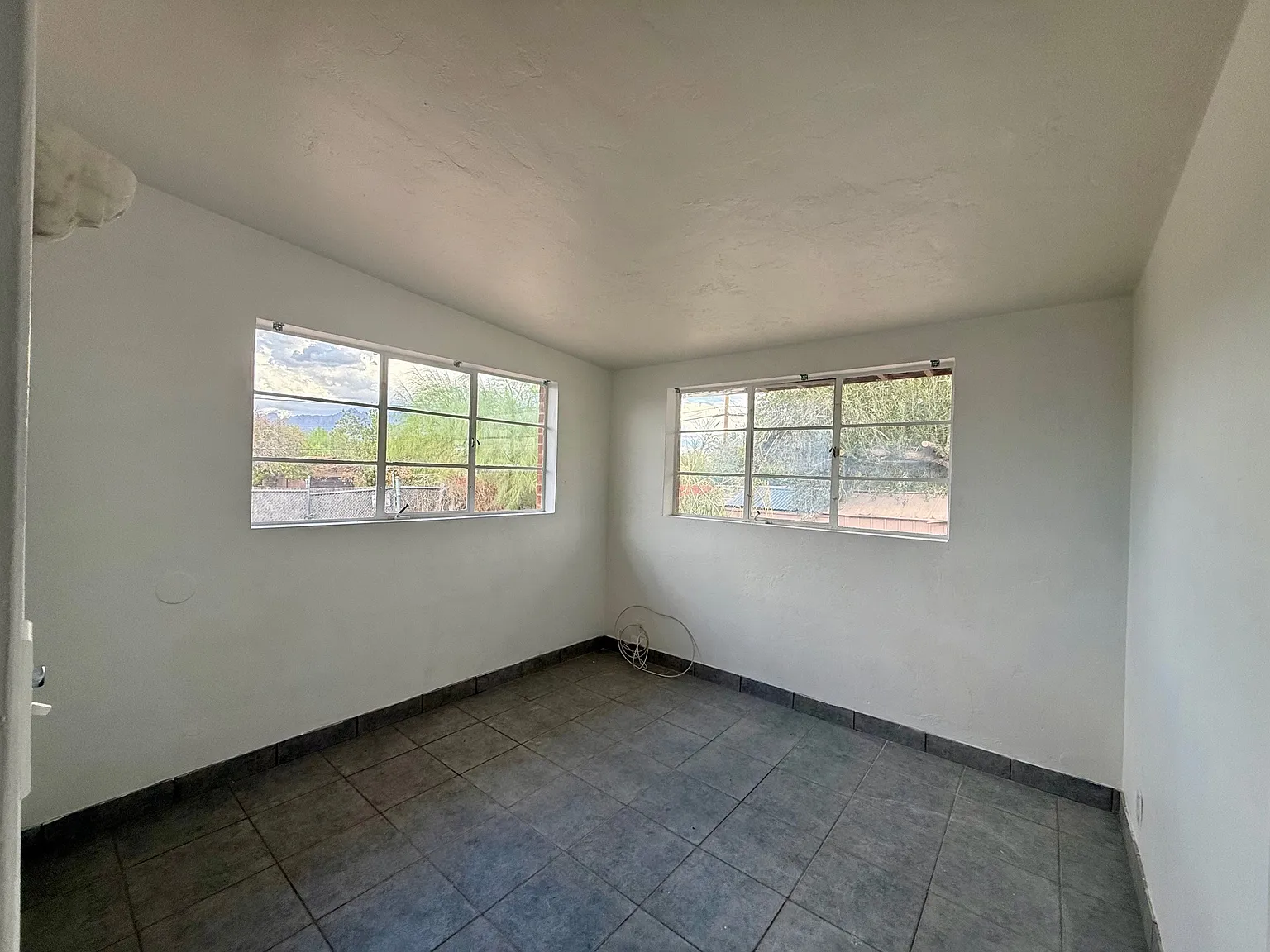 2 bed, 782 sqft, $1,085 — Photo 2