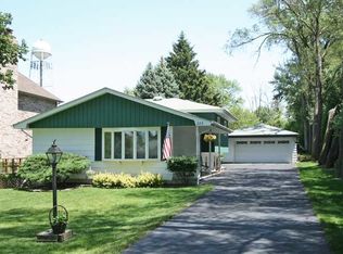 223 Highland Rd, Willowbrook, IL 60527