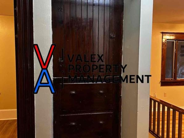 1831 Red Barn Village Rd