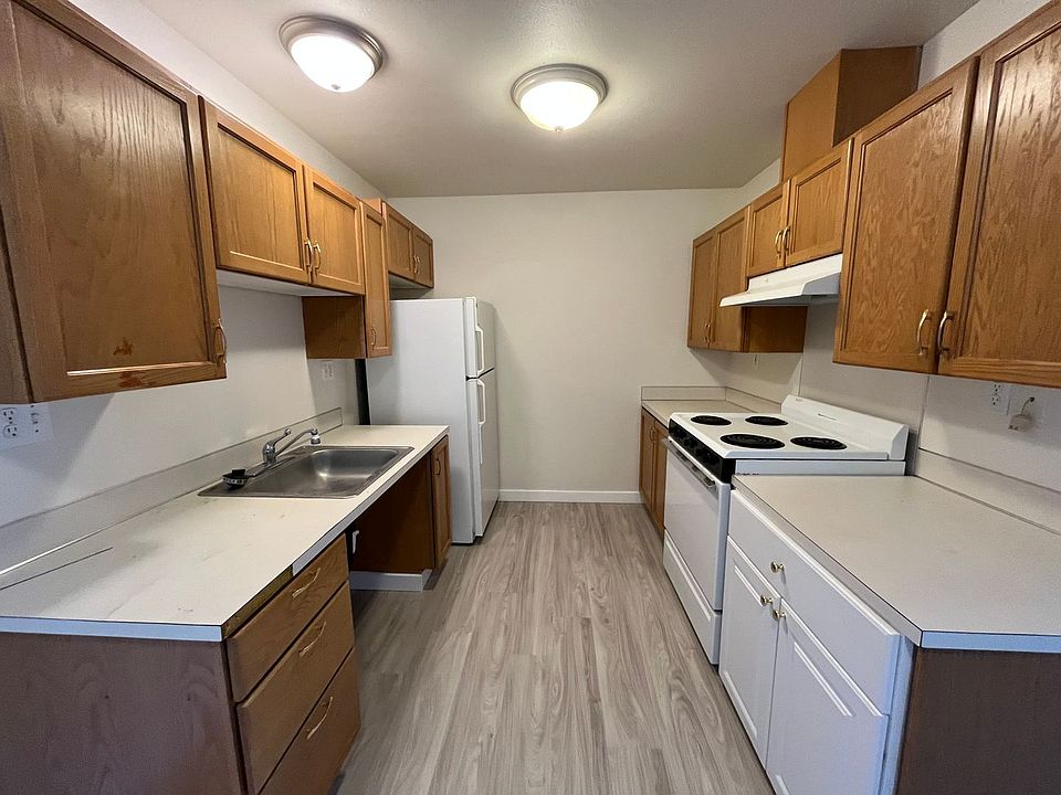 1st image of 1619 127th Ave NE APT B3