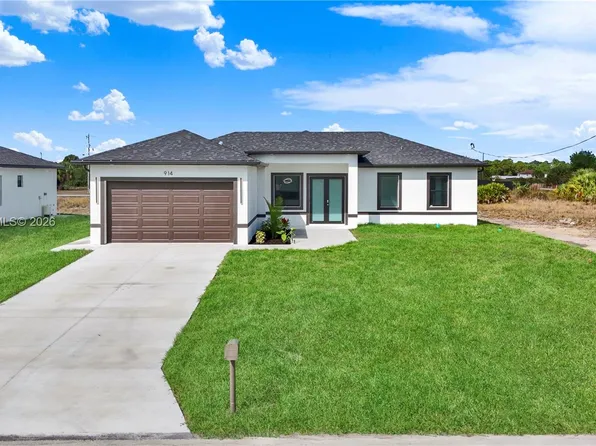 914 Manresa Ave S, Lehigh Acres, FL 33974