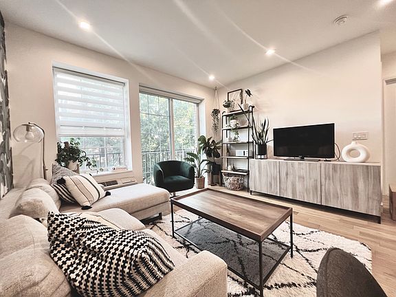 2nd image of 1229 Putnam Ave Unit 3D